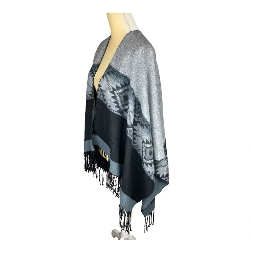 Western Poncho Wrap‎ Boho Aztec with Fringe